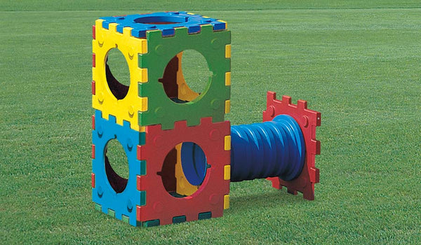 Stacked Cubic House with Tunnel